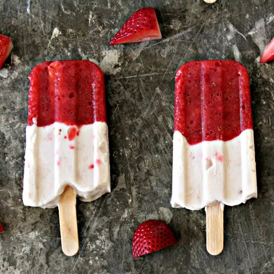 Strawberry Popsicles - Recipe photo by spoonfulosugar