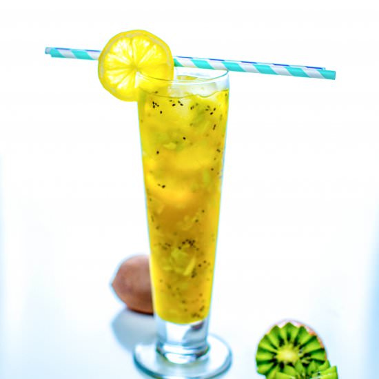Kiwi Cocktail - Recipe photo by My Fat Me Ania