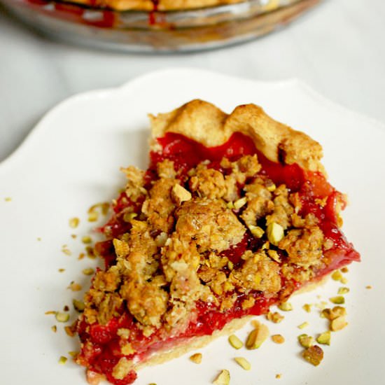 Strawberry Pistachio Crumble Pie - Recipe photo by evabakes