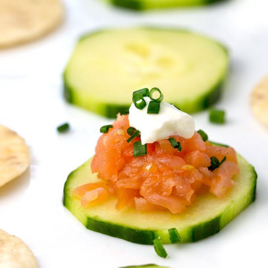 Smoked Salmon Tartare - Recipe photo by panning the globe