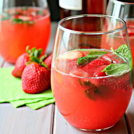 Summer Berry Smash - Recipe photo by PooksPantry