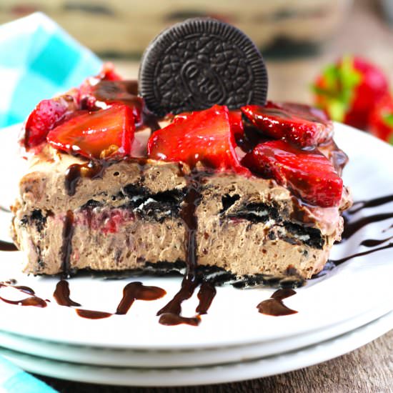 Chocolate Strawberry Cheesecake - Recipe photo by 3 Yummy Tummies