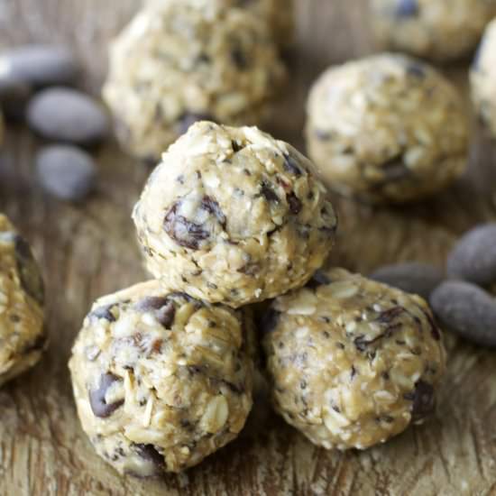 Almond Chocolate Chai Energy Bites - Recipe photo by maebells