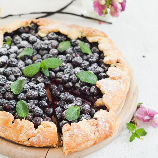 Blueberry lemon galette - Recipe photo by Like Chocolate