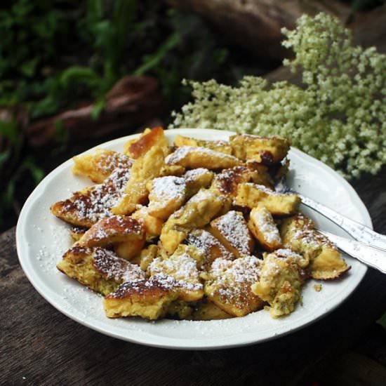 Elderflower Kaiserschmarrn - Recipe photo by lilVienna.com
