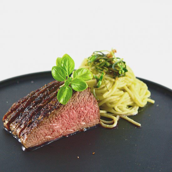 Roast Beef with Asparagus Pasta - Recipe photo by Magublafix