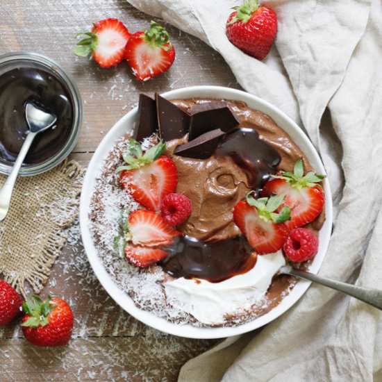 Dark Fudge Protein Smoothie Bowl - Recipe photo by greensmoothiegourmet