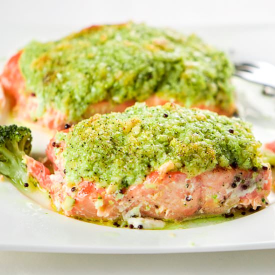 Pesto Baked Salmon - Recipe photo by Chefjar