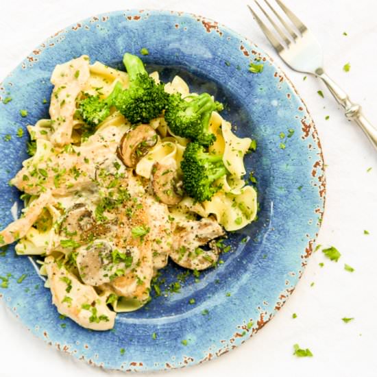 Chicken Stroganoff - Recipe photo by the food blog