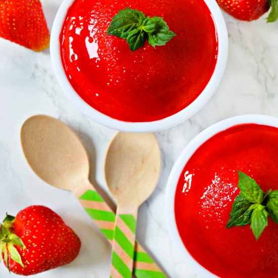 Strawberry Mojito Sorbet - Recipe photo by MelissaPotvin