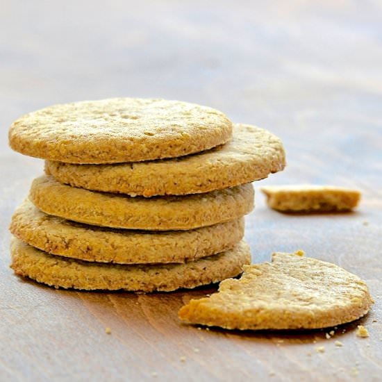 English Style Digestive Biscuits - Recipe photo by AVirtualVegan