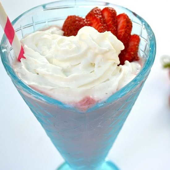 The Best Vegan Strawberry Milkshake - Recipe photo by HEN Family