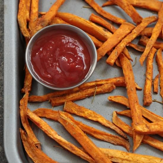 Rosemary Garlic Baked Fries - Recipe photo by weightlosscookery