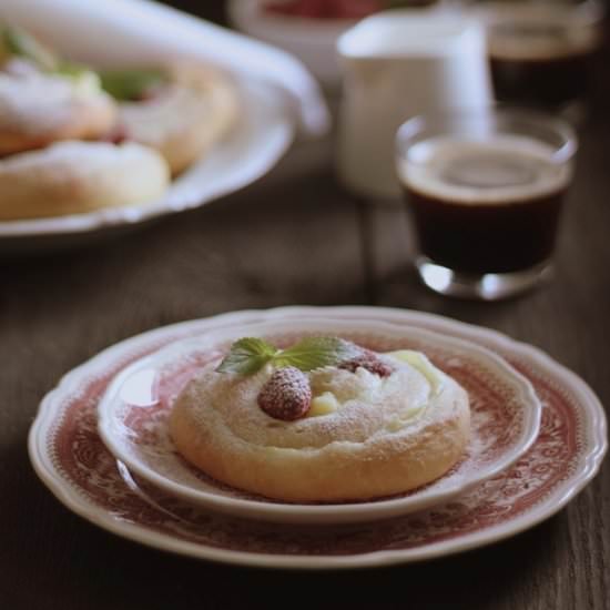 Buns - Recipe photo by RusticK