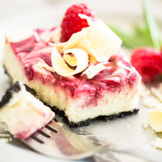 White Chocolate Raspberry Cheesecake - Recipe photo by EvilTwinKitchen