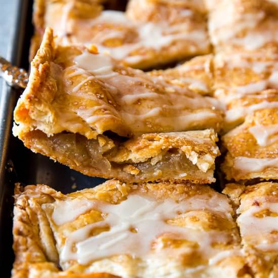 Apple Slab Pie with Maple Icing - Recipe photo by sallysbakingaddiction