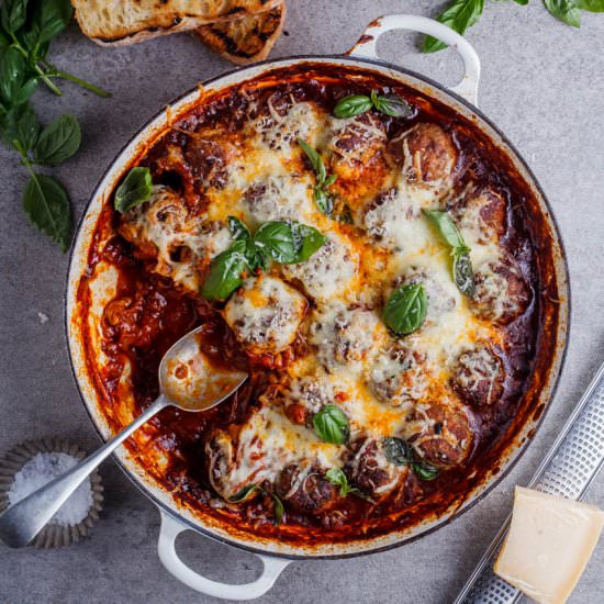 Cheesy Baked Meatballs - Recipe photo by Simply Delicious