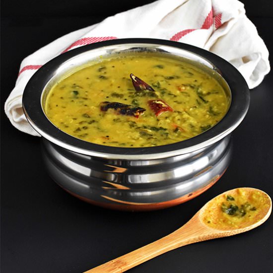 Spinach Lentil Curry/Palak Toor Dal - Recipe photo by pepperdelight