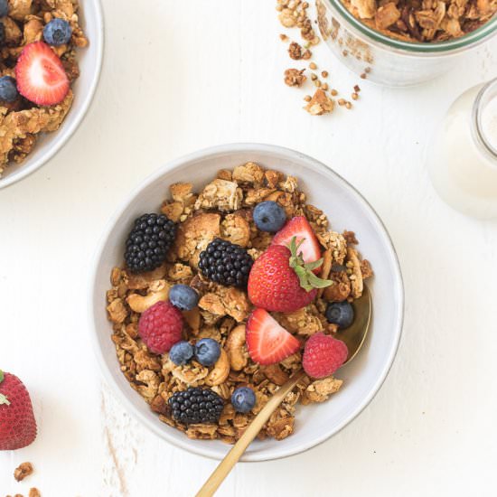 Chunky Coconut & Cashew Granola - Recipe photo by On The DF