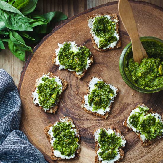 Green Goddess Pesto/Goat Cheese - Recipe photo by snixykitchen