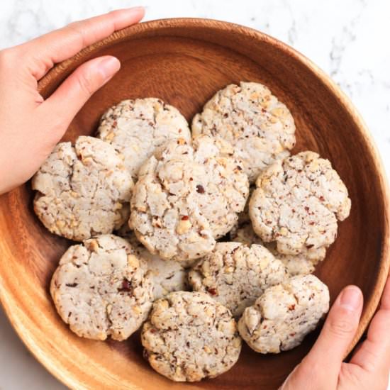Gluten-free Hazelnut Cookies - Recipe photo by felicialim