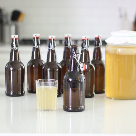 How to Make Kombucha - Recipe photo by livingwellkitchen