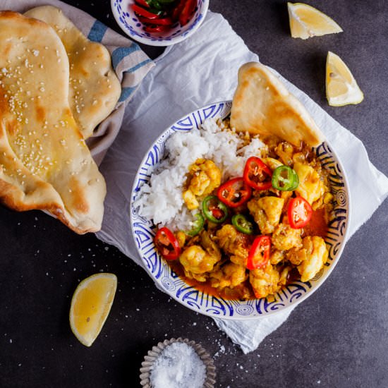 Prawn curry with Naan bread - Recipe photo by Simply Delicious