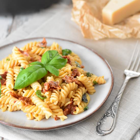 One Pot pasta caprese - Recipe photo by KleinesKulinarium