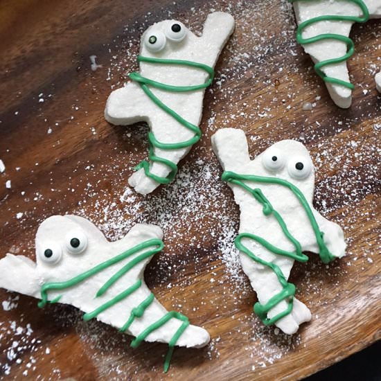Ghostbusters marshmallows - Recipe photo by bijouxandbits