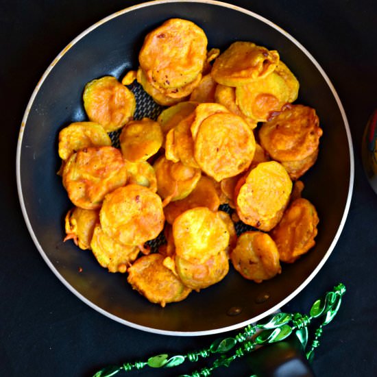 Zucchini Bhajiyas/Fritters - Recipe photo by Cookilicious