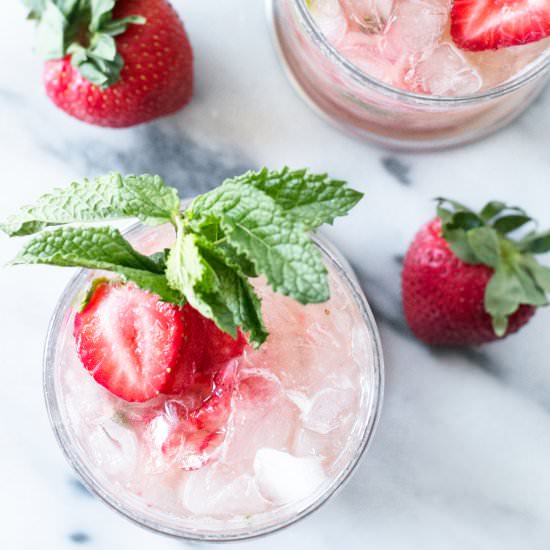 Strawberry Mint Julep - Recipe photo by cakenknife