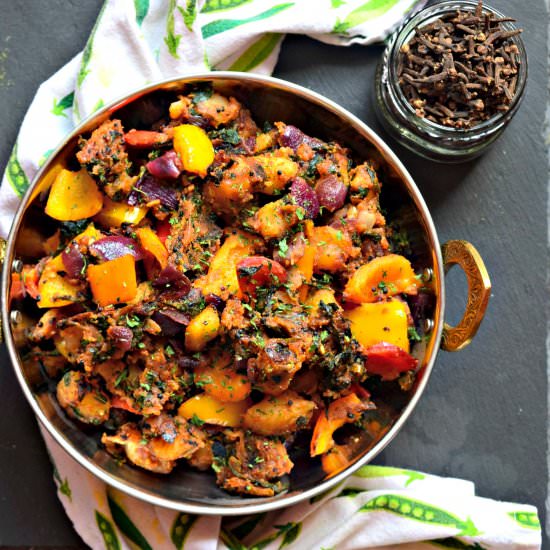 Achari Aloo Capsicum - Recipe photo by Cookilicious