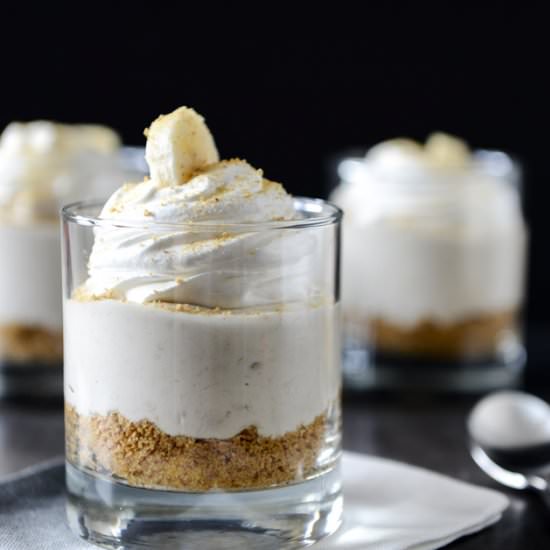 No-bake Banana Cream Cheesecakes - Recipe photo by HowSweetEats