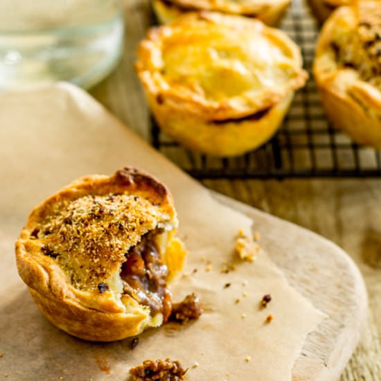 Aussie Meat Pie - Recipe photo by TheBluenosers