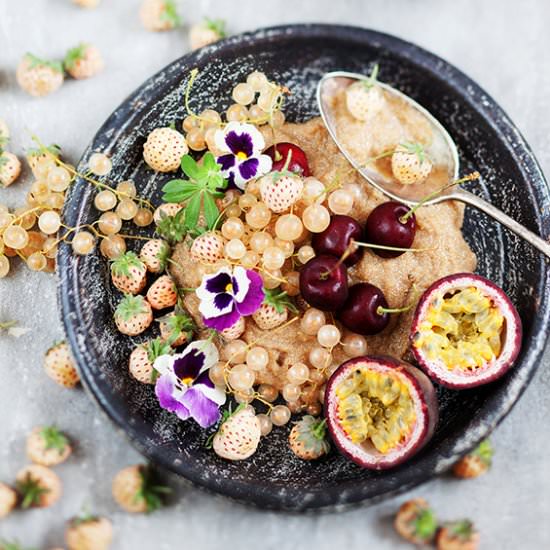 Amaranth Porridge & Pineberries - Recipe photo by sabrinasue