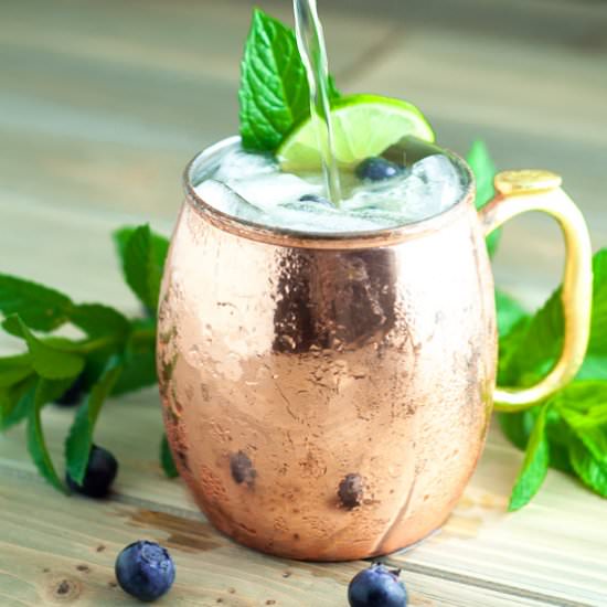 Blueberry Maple Moscow Mule - Recipe photo by MamaGourmand