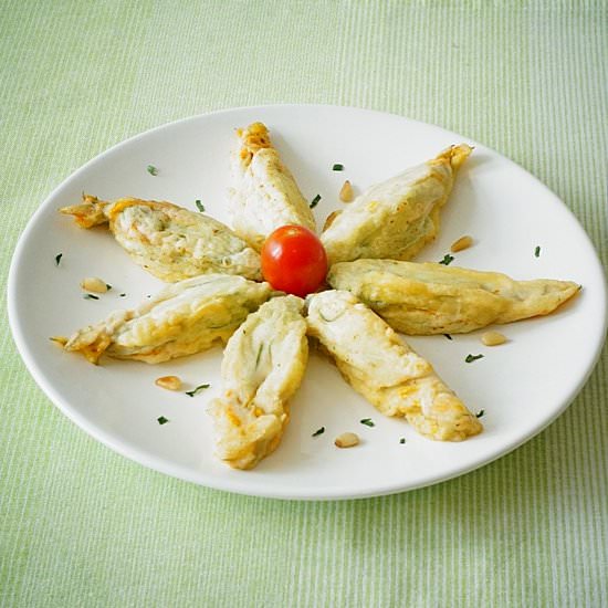 Cheese Stuffed Zucchini Flowers - Recipe photo by lacuisinedesimona