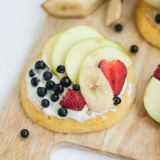 Cottage Cheese Fruity Mini-Pizzas - Recipe photo by VitaliyaN