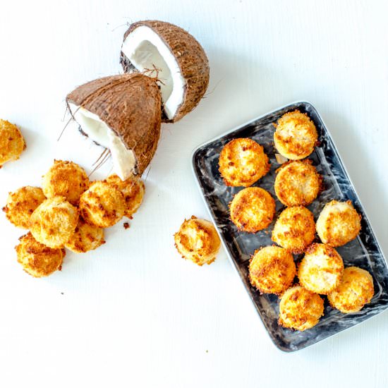 Coconut Macaroons - Recipe photo by My Fat Me Ania