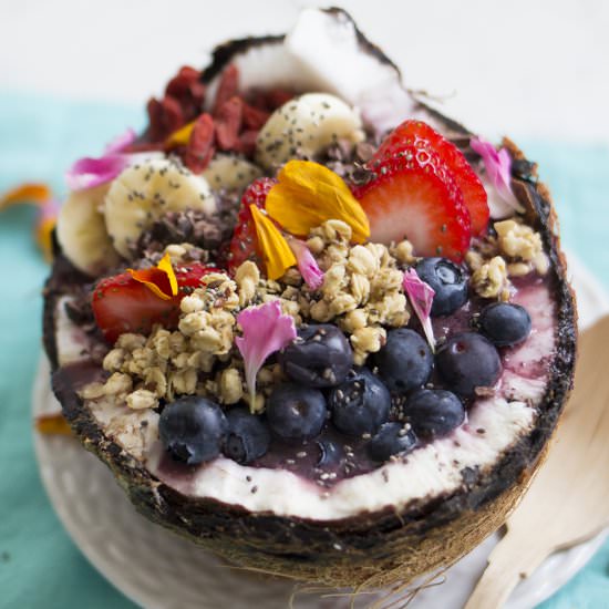 Acai Bowl Recipe - Recipe photo by freutcake