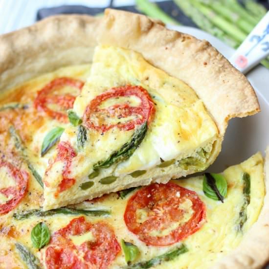 Roasted Tomato & Asparagus Quiche - Recipe photo by Garden in the kitchen