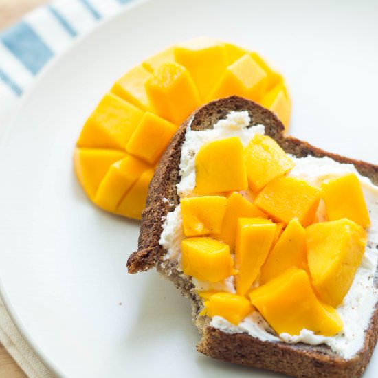 Easy Mango Toast - Recipe photo by Homemade Nutrition