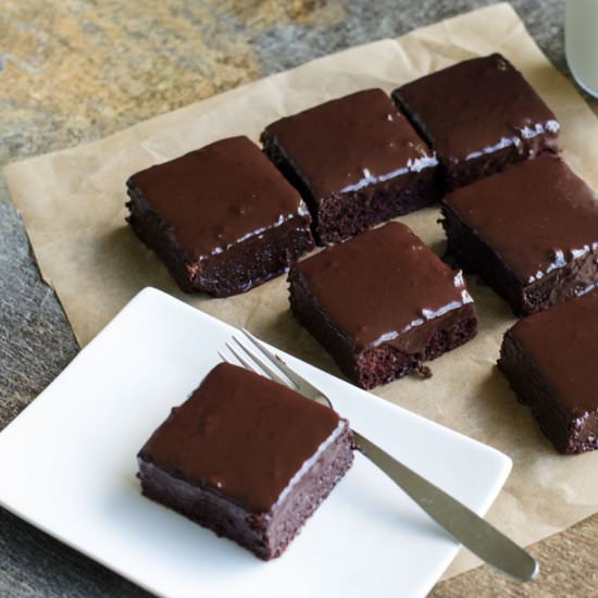 Vegan Mocha Chocolate Cake - Recipe photo by Elegant Meraki