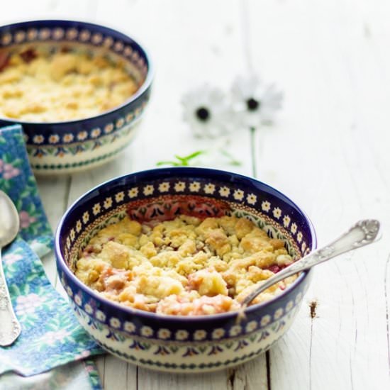 Rhubarb crumble - Recipe photo by Netqa86