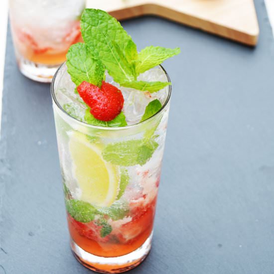 Virgin Strawberry Mojito - Recipe photo by elabellaworld