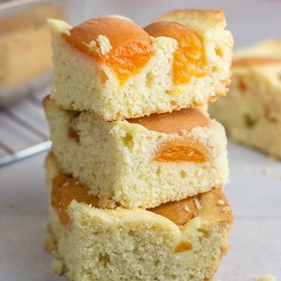 Fresh Apricot Cake (Aprikosenkuchen) - Recipe photo by thekitchenmaus
