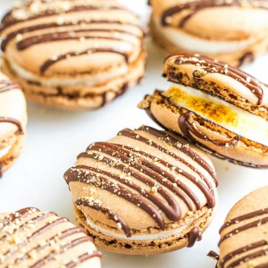 S'mores Macarons - Recipe photo by Shineshka