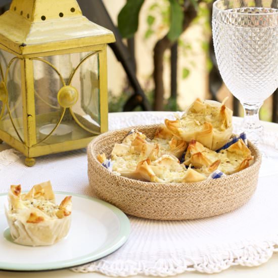 Mini Leeks and Gruyere Flamiches - Recipe photo by The FoodOlic