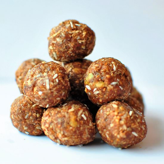 Healthy Energy Balls - Recipe photo by thatsrealyummy