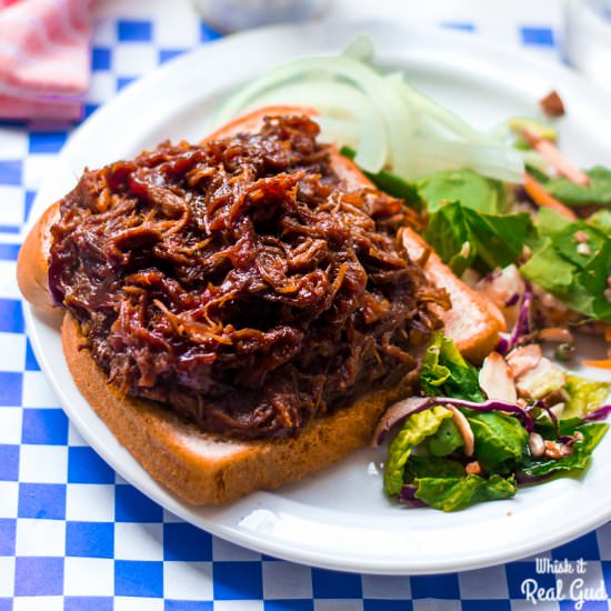 Slow Cooker Shredded Beef BBQ - Recipe photo by Whiskitrealgud